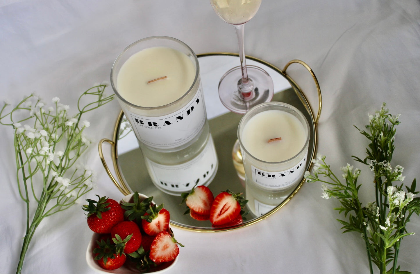 CHAMPAGNE & STRAWBERRIES